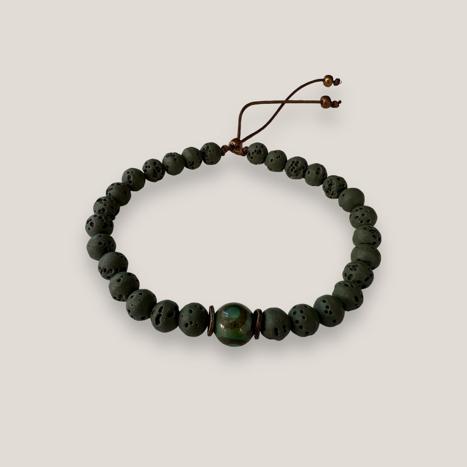Pulsera con ojo de la suerte aborigen verde y esponja coral verde caqui