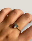 Anillo corazón grande con circonita acero oro