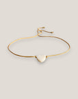 Pulsera minimal con corazón 8mm de nácar blanco