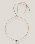 Collar minimal con bola 8mm de esponja coral verde turquesa y separadores dorados con brillis de cristal blanco