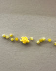 Pulsera con tortuga de cerámica y ágatas en amarillo