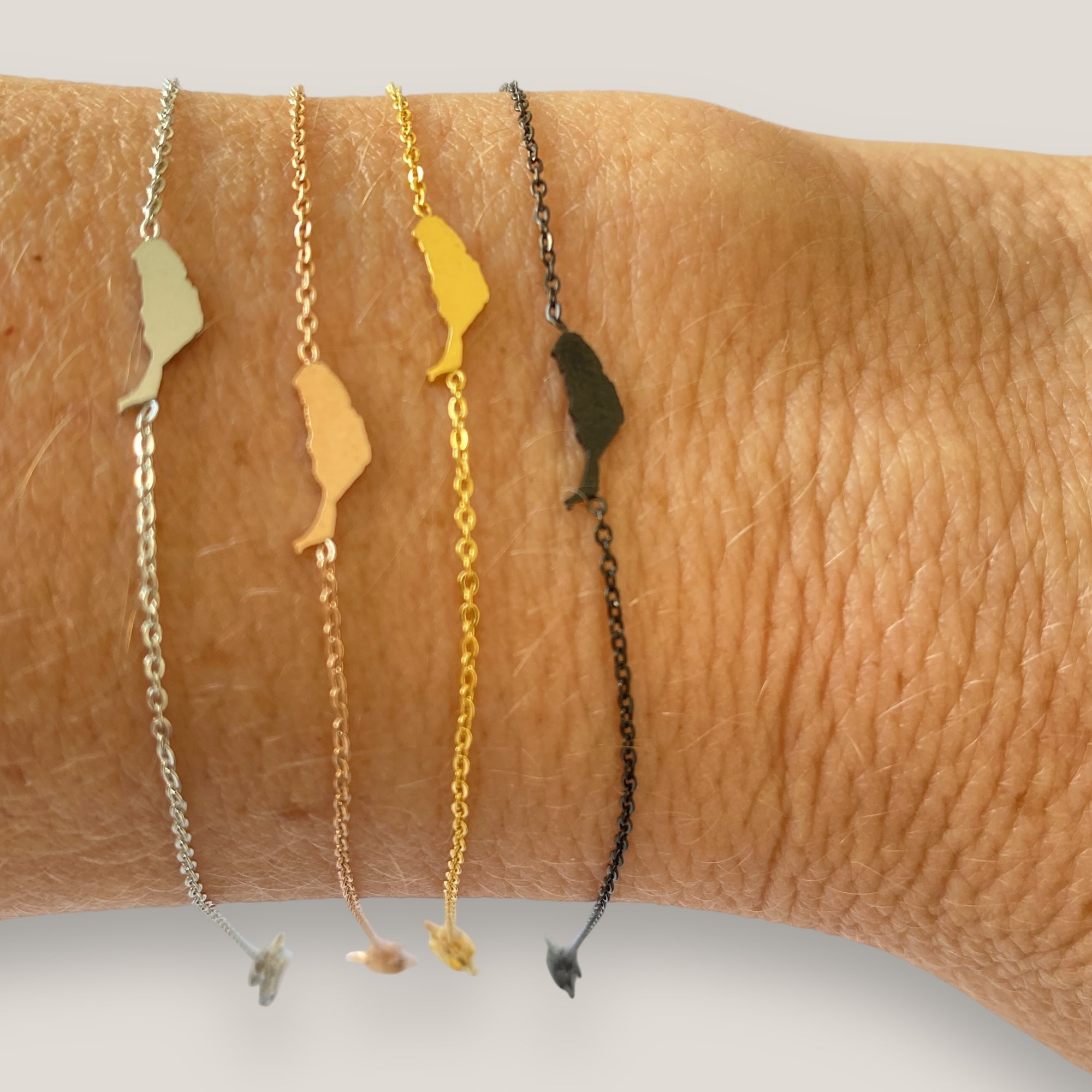 Pulsera isla de Fuerteventura 10mm acero titanio negro con cadena fina soldada