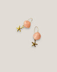 Pendientes gancho resina rosa claro estrella acero oro
