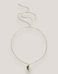Collar minimal con tortuga de howlita verde agua