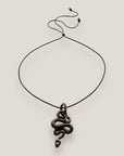Collar cordón con serpiente de bronce