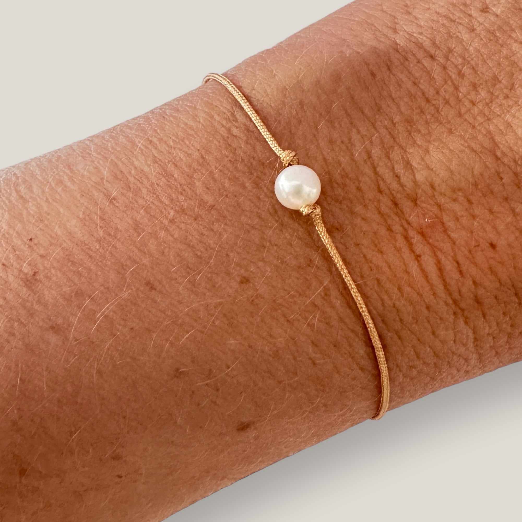 Midi bracelet me golden turtle and lava color