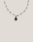 Collar medallita nácar mini Isla Fuerteventura acero oro y cadena de acero oro discos bolitas nácar blanco