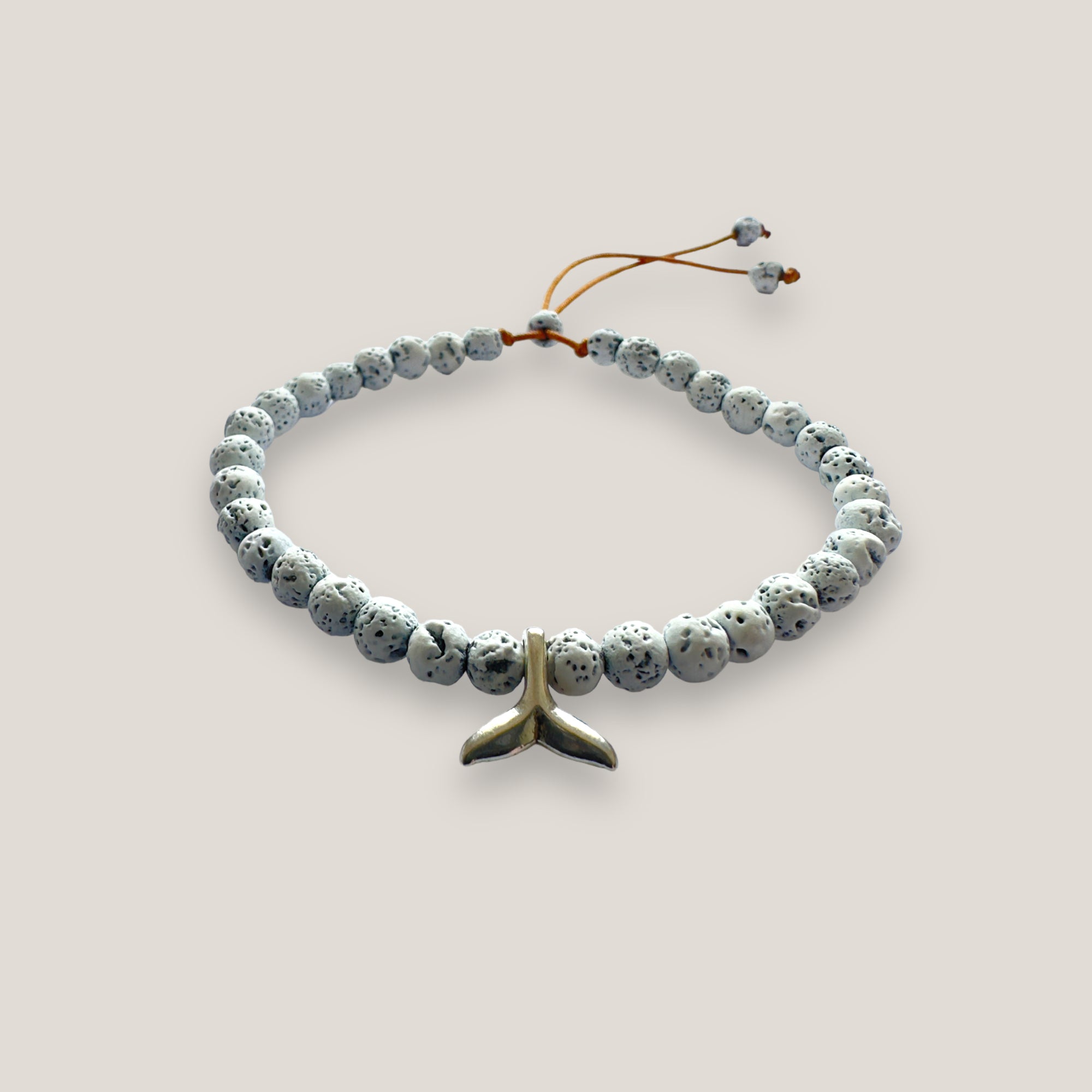 Armband mit silbernem Meerjungfrauenschwanz und weißer Lava