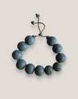 Pulsera con grandes cuentas esponja coral verde seco