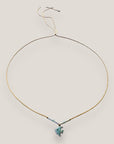 Collar midi con pececillo esmaltado blanco con rayas turquesas y abalorios blancos y agua