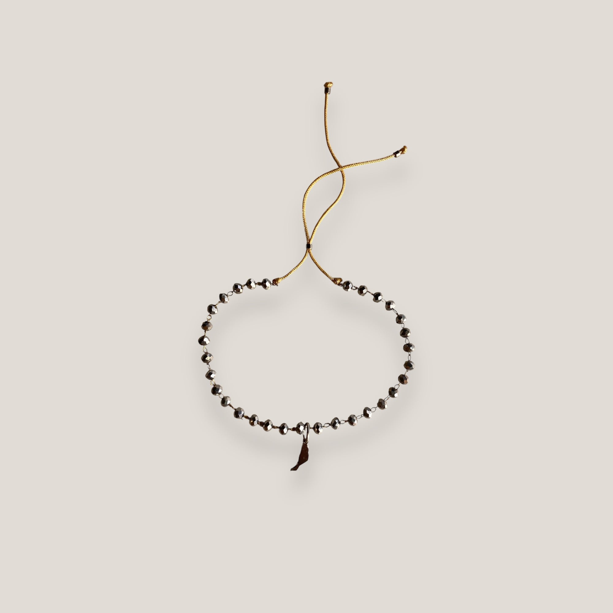 Pulsera con cristales facetados gris electrochapado engarzados isla fuerteventura