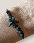 Pulsera Eloise midi con estrella howlita negra y cuentas de lava negra lo