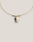 Collar midi pez cerámica beis nácar crudo