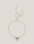 Collar midi medalla corazón dorada esmalte blanco esponja blanca separadores dorados cristalitos brillantes
