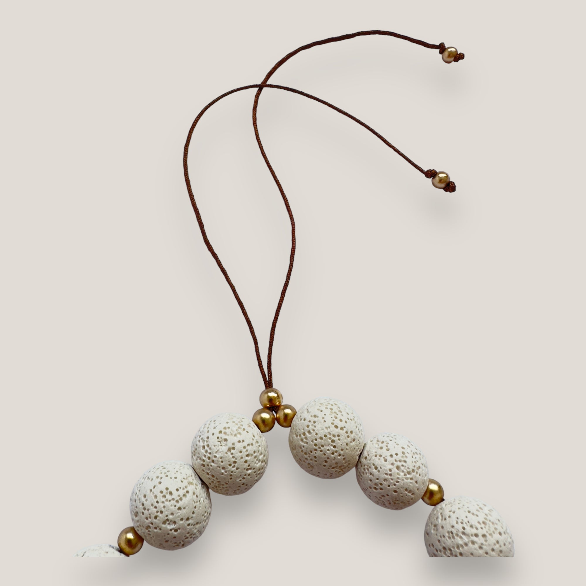 Maxi bracelet with golden turtle and colored lava
