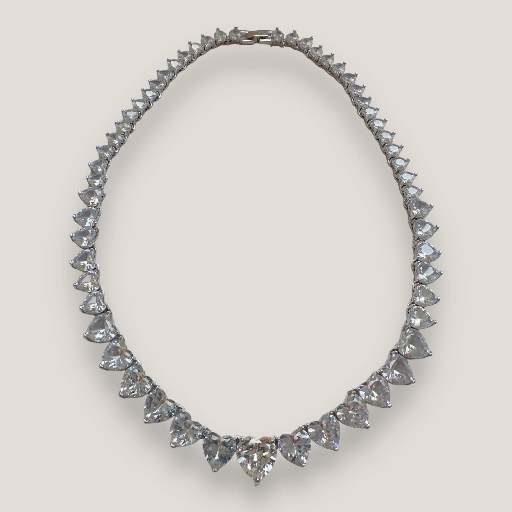 Collar corazones grandes circon