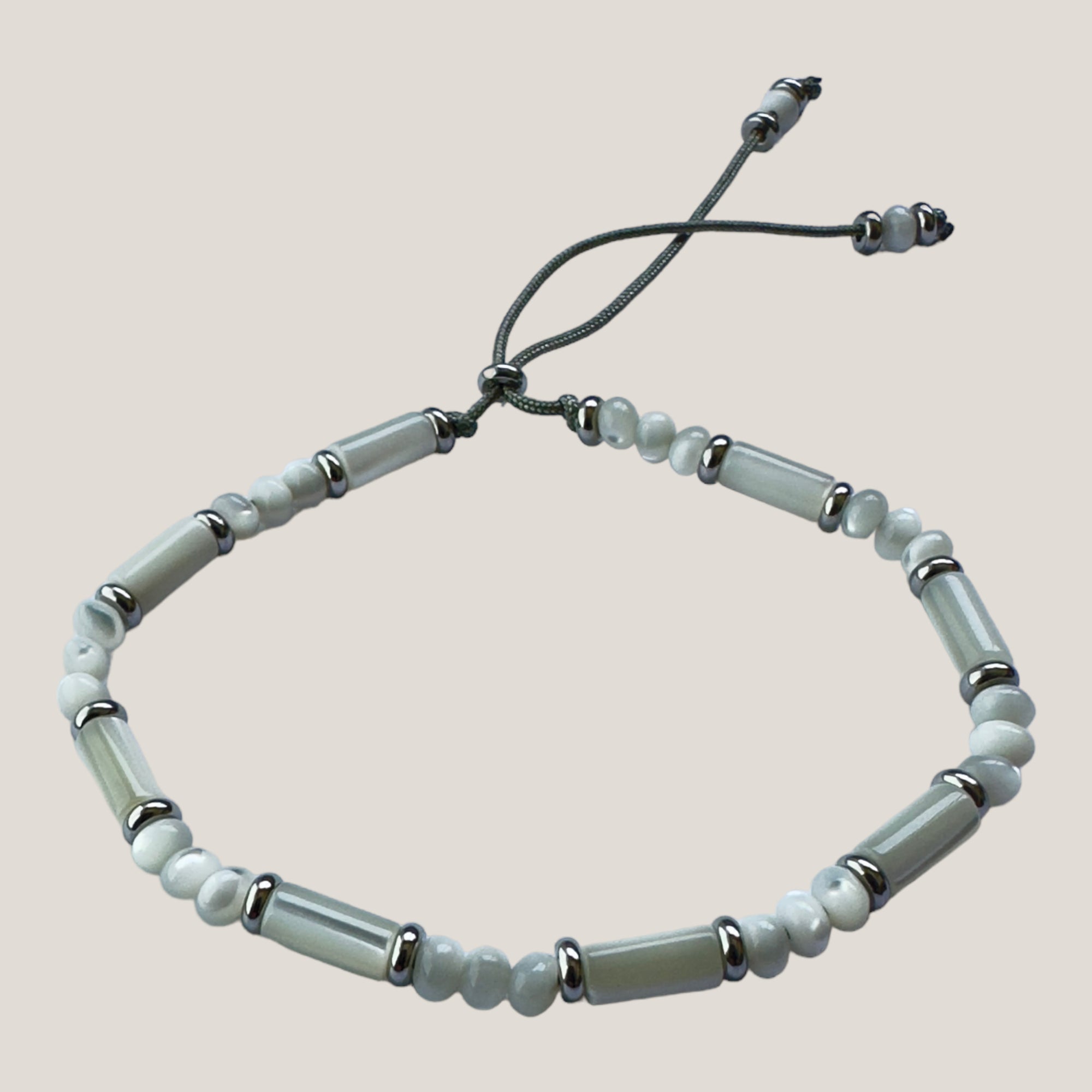 Maxi love bracelet with silver tortoises and colored mother-of-pearl