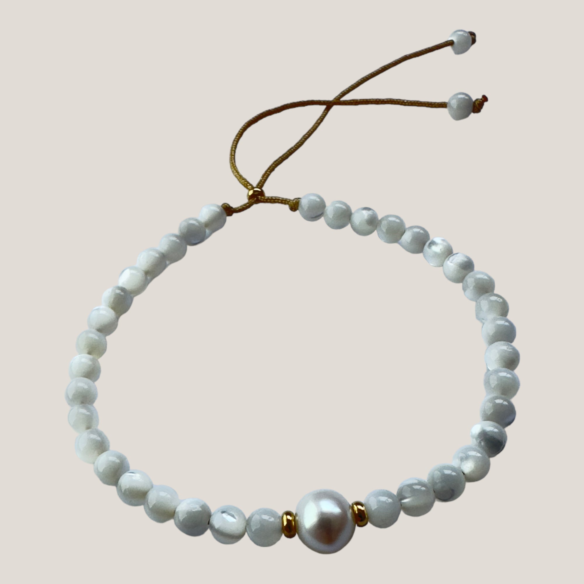 Maxi love bracelet with silver tortoises and colored mother-of-pearl