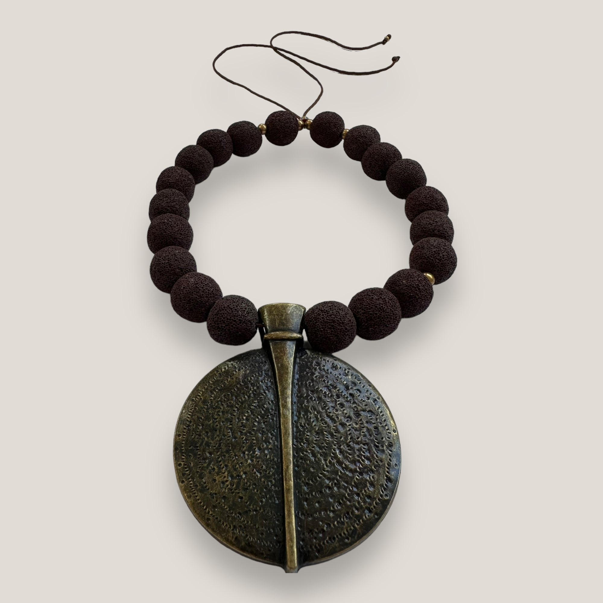 Maxi bracelet with golden turtle and colored lava