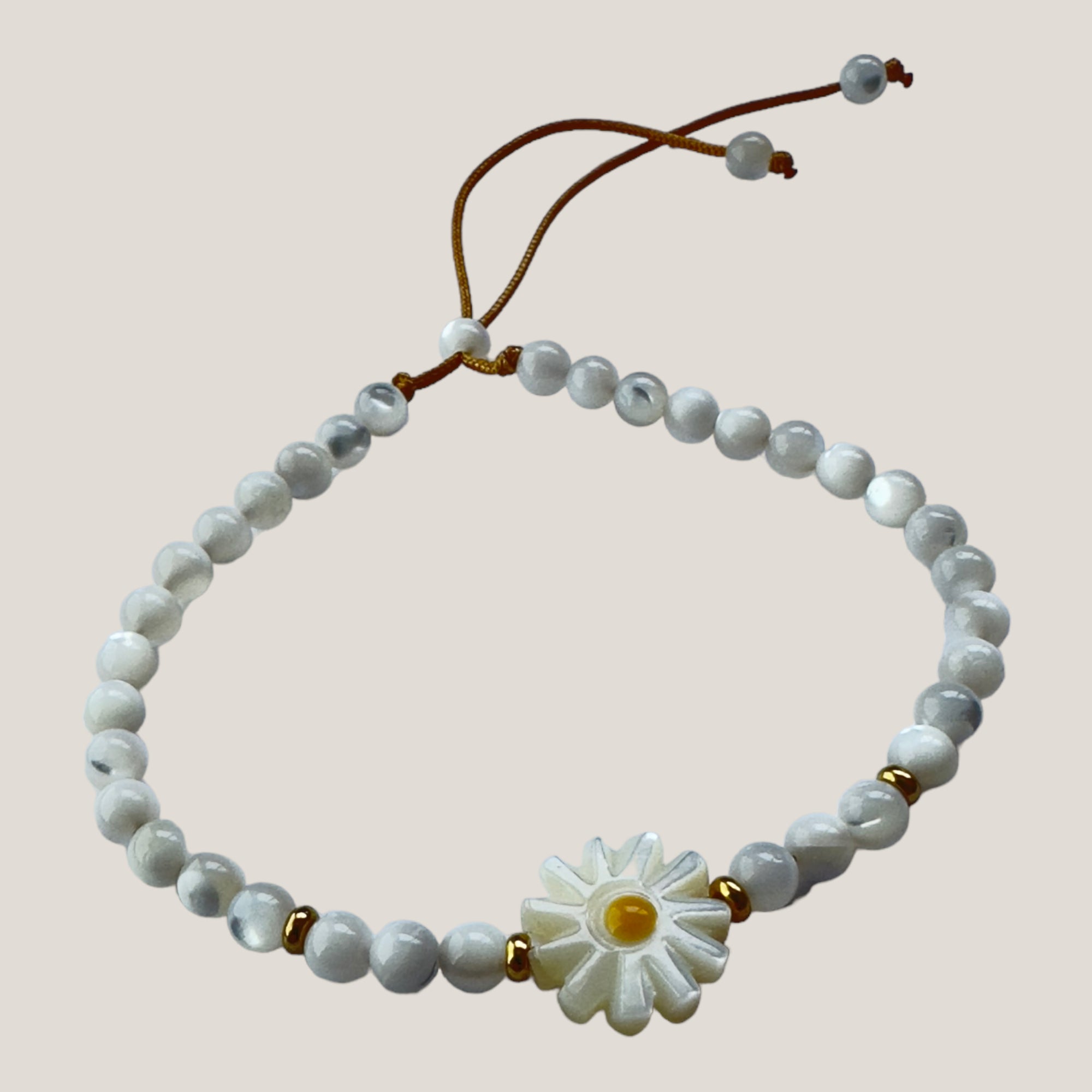 Maxi love bracelet with silver tortoises and colored mother-of-pearl