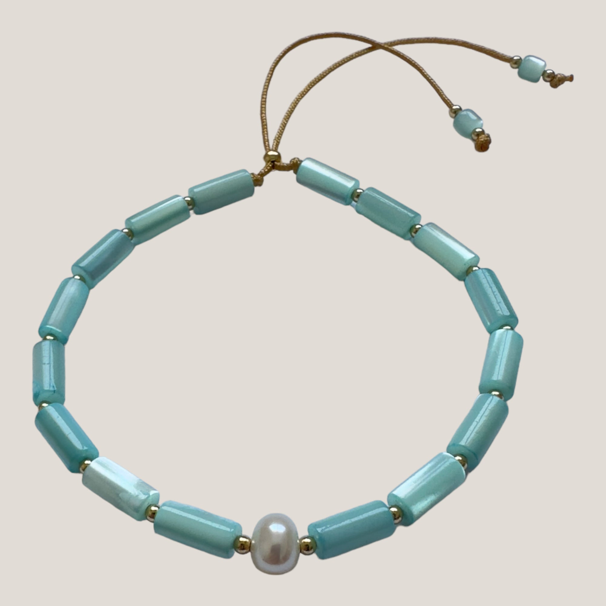 Maxi love bracelet with silver tortoises and colored mother-of-pearl