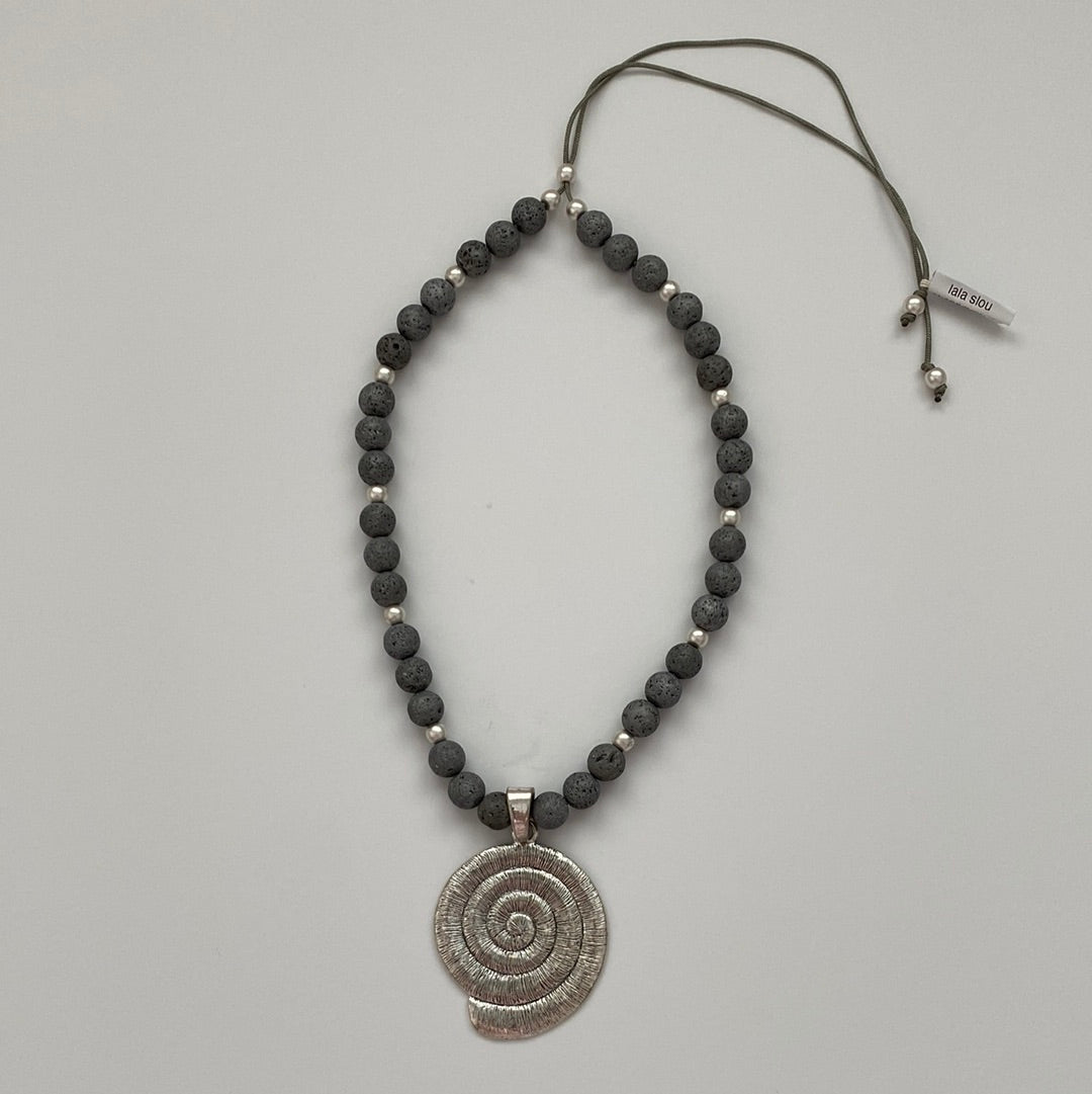 Maxi bracelet with golden turtle and colored lava