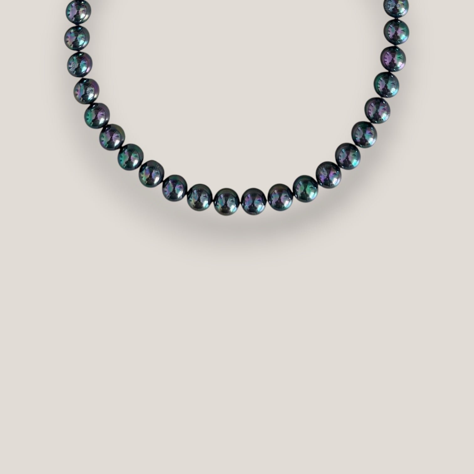 Collar base 10mm perlas de cristal gris oscuro tornasolado