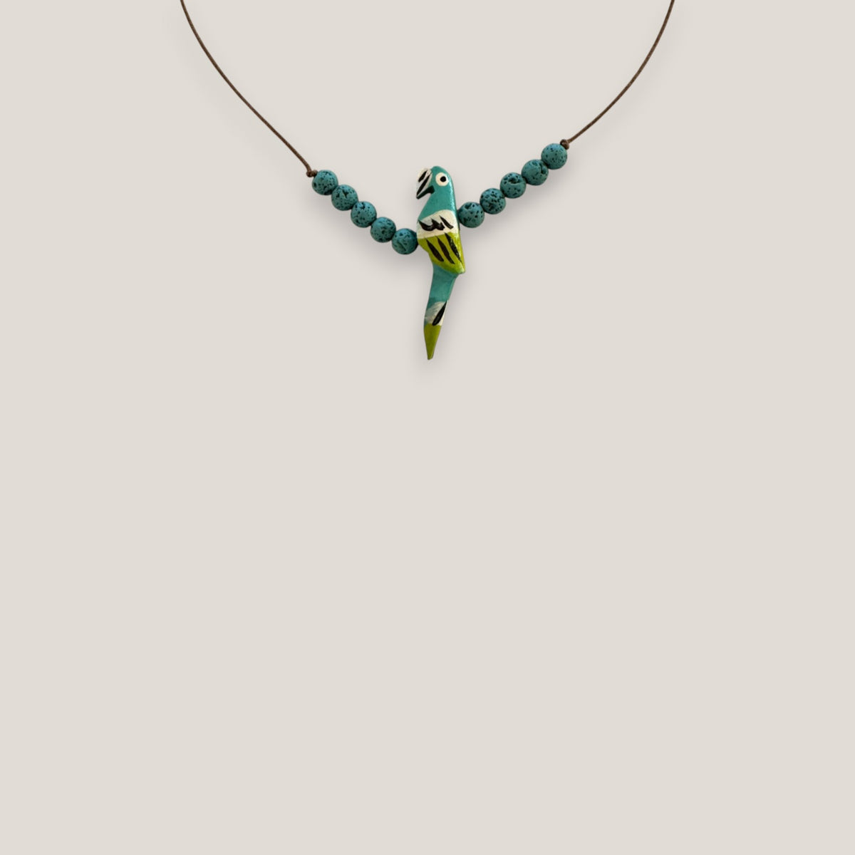Collar midi loro madera verde turquesa lava verde agua