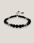 Pulsera Dafne perlas con lava azul añil y filigrana gunmetal con cristalitos