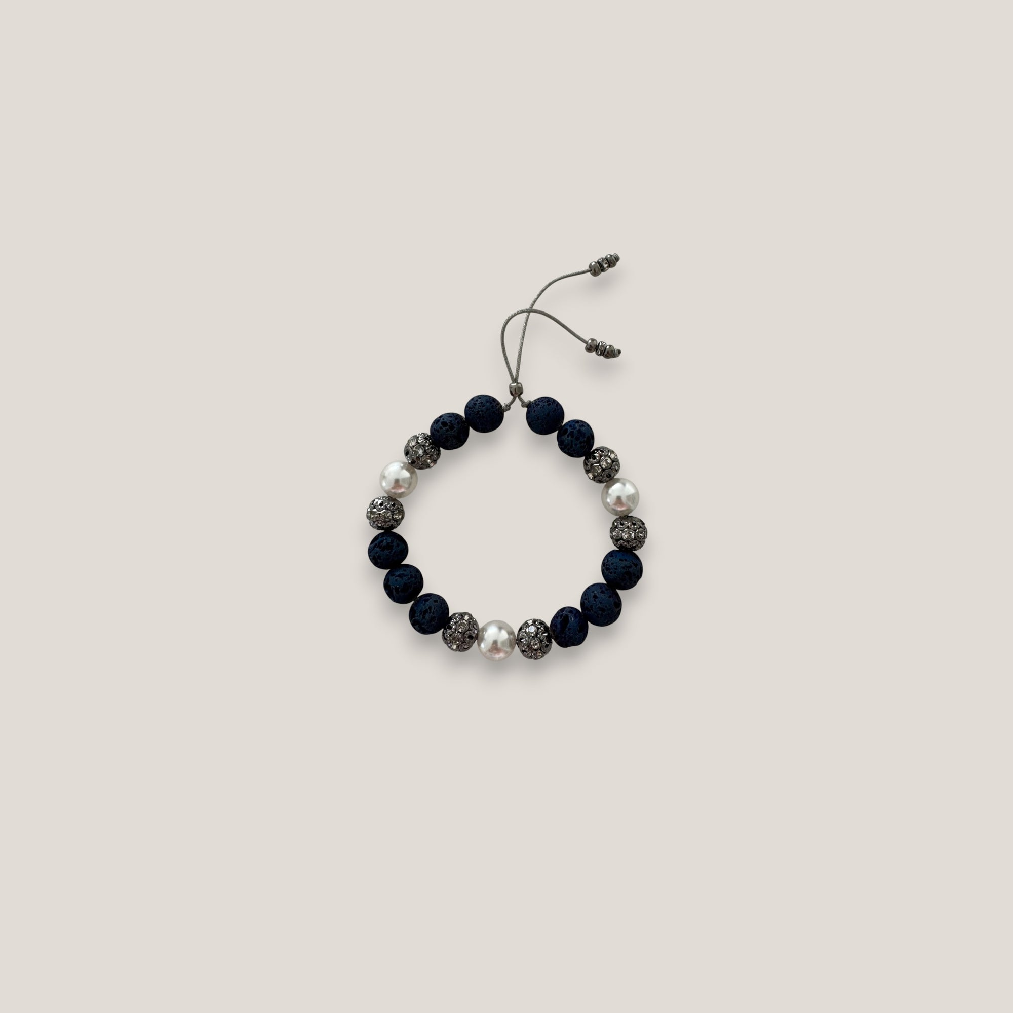Pulsera Dafne perlas 10mm lava azul añil filigrana gunmetal con cristalitos