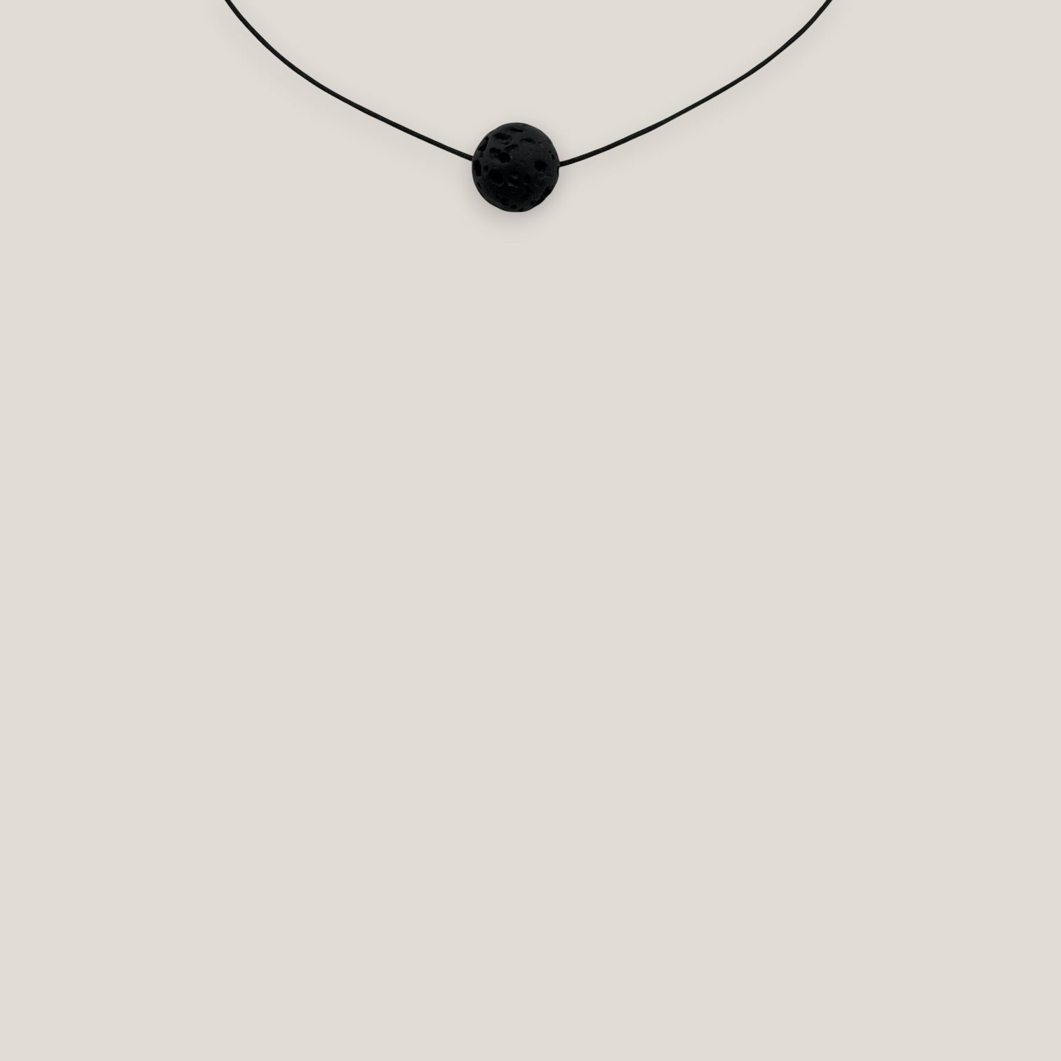 Collar minimal bola de lava negra 12mm