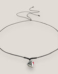 Collar midi pez pequeño esmalte blanco rayas rojas abalorios negros