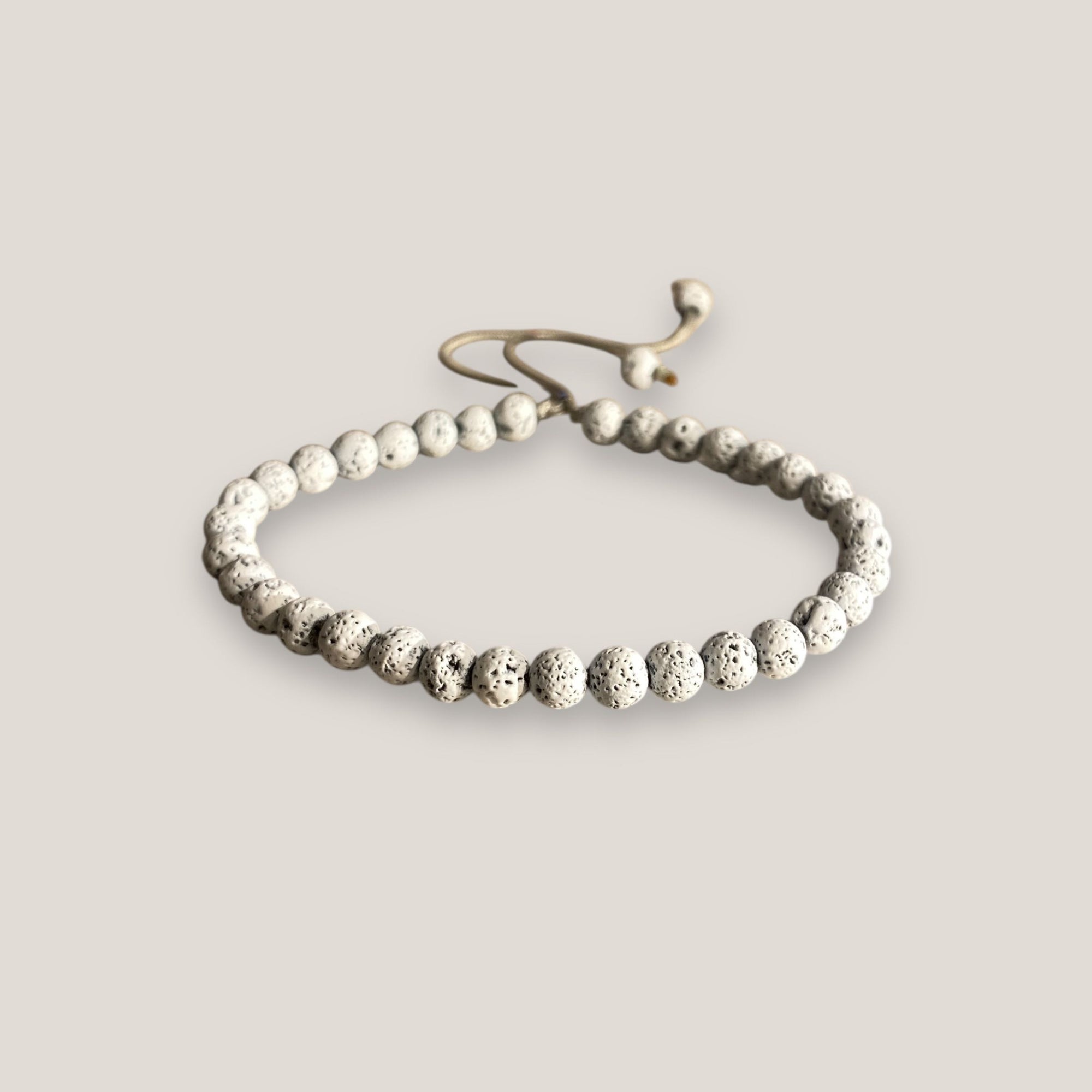 Pulsera mini base 4mm lava blanca