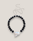 Collar gran caracola turbante nácar blanco esponja coral negra