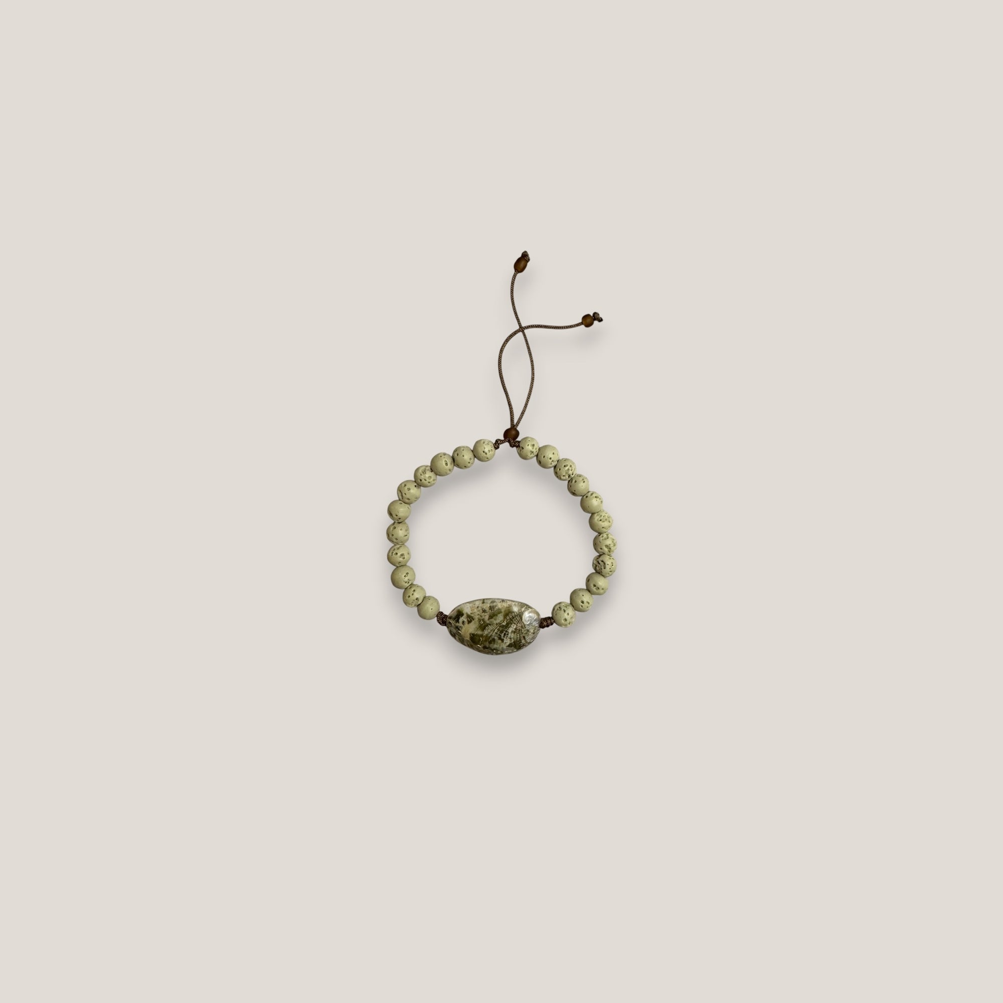 Pulsera doble avalón en verdes esponja coral verde olivina