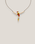 Collar midi loro madera blanco amarillo naranja piedra howlita