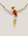 Collar midi loro madera blanco amarillo naranja piedra howlita